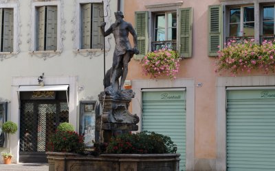 Brunnen in Rovereto © Joern Straten-fotolia.com