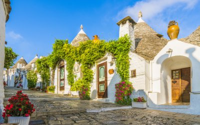 Trullis in Alberobello  © Balate Dorin - stock.adobe.com